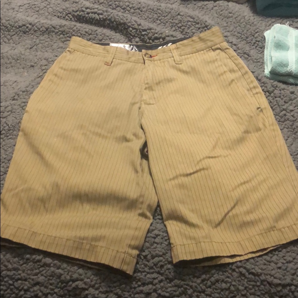 Volcom shorts